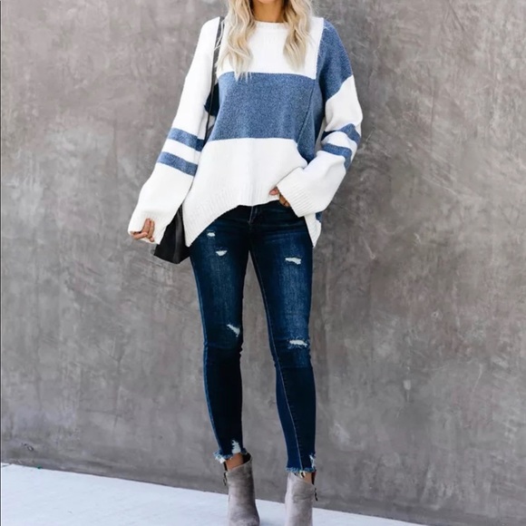 GRACEY’S // Color Block Oversized Pullover Sweater - Picture 2 of 11